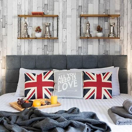 Cosy 3 Bedroom House - Private & Central - Ultra Wifi Canterbury Kültér fotó