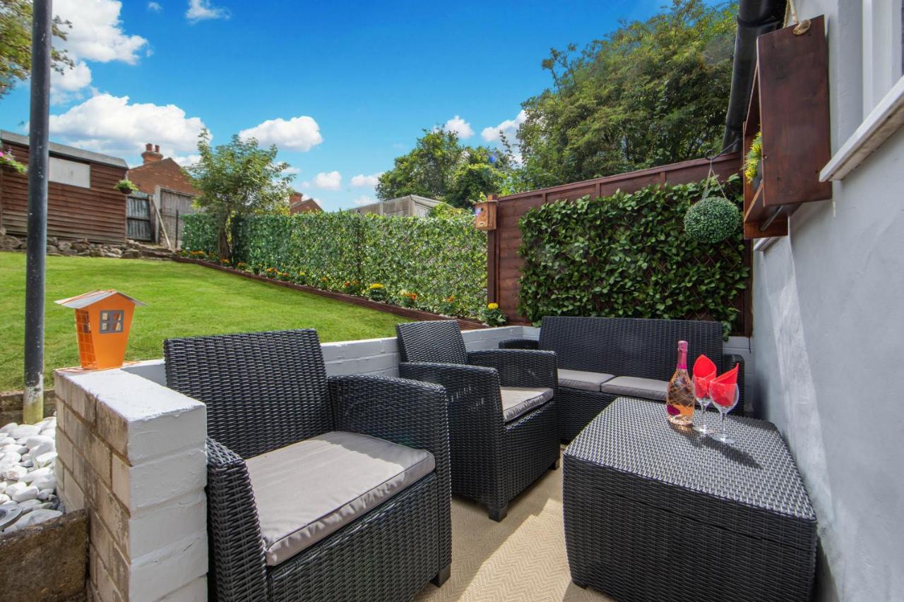Cosy 3 Bedroom House - Private & Central - Ultra Wifi Canterbury Kültér fotó