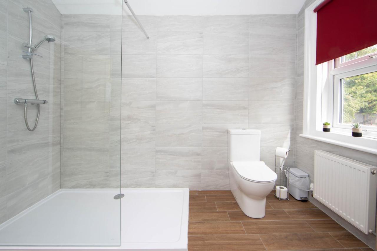 Cosy 3 Bedroom House - Private & Central - Ultra Wifi Canterbury Kültér fotó